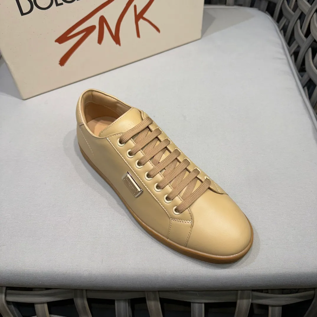 Men's Men's Shoes 💰400 [New Style] 🐝🐝DG—Dolce&G men's calfskin sneakers Portofino Yacht shoes, simple and versatile design, unique saddle leather soles. The Dolce &G logo rear wing is the icing on the cake. Imported cowhide + rubber outsole Size: 39-44 (customized at 38.45)